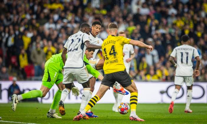 London, England 01st Jun 2024 Thibaut Courtois Real Niclas Füllkrug BVB Antonio Rüdiger Real Jude Bellingham Real Borussia Dortmund Real Madrid Champions League Final 01 06 2024