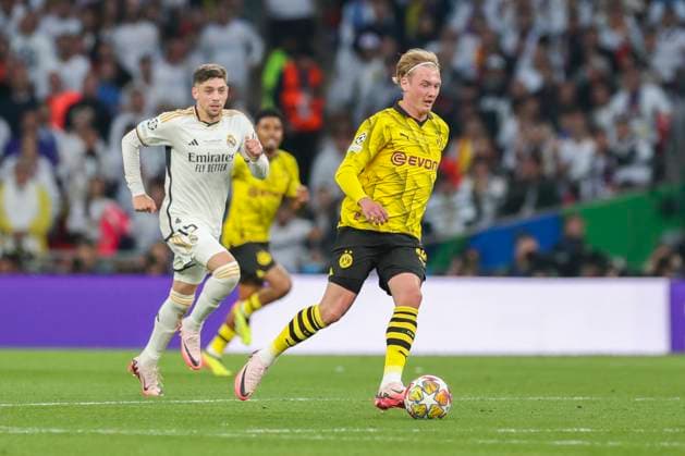 Borussia Dortmund v Real Madrid Borussia Dortmund midfielder Julian Brandt (19) during the Borussia Dortmund v Real Madrid UEFA Champions League Final at Wembley Stadium, London, England, United Kingdom on 1 June 2024 Editorial use only. All images are copyright Every Second Media Limited. No images may be reproduced without prior permission. Copyright: xIMAGO EveryxSecondxMediax ESM-1027-0060