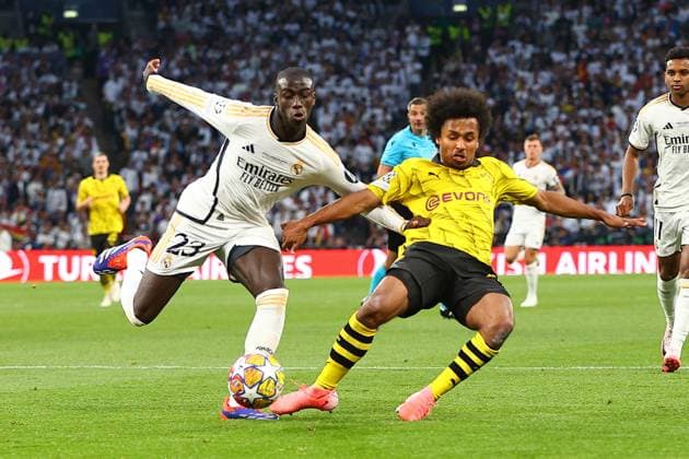 SOCCER - UEFA CL, Dortmund vs Madrid LONDON,ENGLAND,01.JUN.24 - SOCCER - UEFA Champions League, final, Borussia Dortmund vs Real Madrid CF. Image shows Ferland Mendy (Madrid) and Karim Adeyemi (Dortmund).  GEPAxpictures xMichaelxZemanek