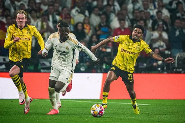 Eduardo Camavinga Real Madrid, 12 , Ian Maatsen Borussia Dortmund, 22 ENG, Borussia Dortmund vs Real Madrid, Football, Champions League, Final, 2023 2024 season, 01 06 2024 ENG, Borussia Dortmund vs Real Madrid, Football, Champions League, Final, 2023 2024 season, 01 06 2024 London Copyright: xEibner-Pressefoto MarcelxvonxFehrnx EP_MFN