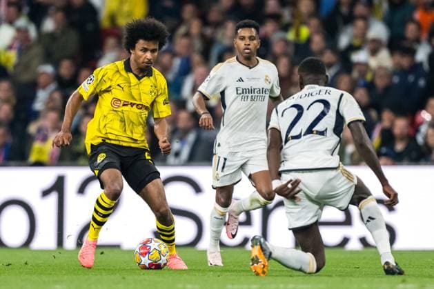 240601 Ian Maatsen of Dortmund during the UEFA Champions League final between Dortmund and Real Madrid on June 1, 2024 in London Photo Petter Arvidson BILDBYRAN kod PA PA0818 fotboll football soccer fotball champions league final dortmund real madrid bbeng bbauto  Copyright: PETTERxARVIDSON BB240601PA174