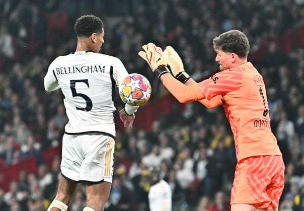 01 06 2024, xfux, Football UEFA Champions League Final 2024, Borussia Dortmund Real Madrid, emspor, v l Jude Bellingham Real Madrid , Gregor Knobel Borussia Dortmund DFL DFB REGULATIONS PROHIBIT ANY USE OF PHOTOGRAPHS as IMAGE SEQUENCES and or QUASI VIDEO London