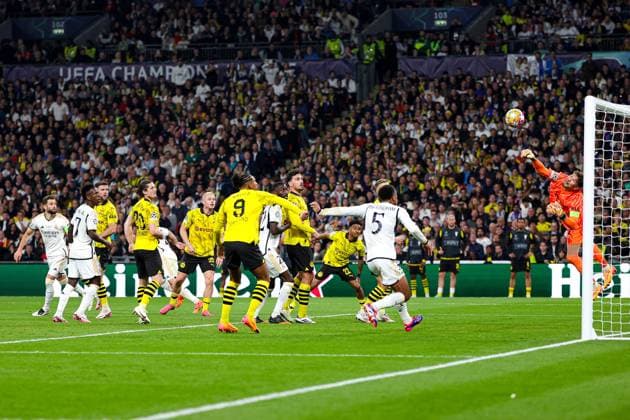Borussia Dortmund v Real Madrid Champions League 01 06 2024. Final Gregor Kobel (1) of Borussia Dortmund makes a save during the Champions League Final match between Borussia Dortmund and Real Madrid at Wembley Stadium, London, England on 1 June 2024. Editorial use only , Copyright: xNigelxKeenex PSI-19804-0074