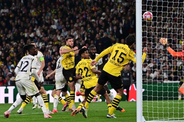 Goal for 0 1 by Dani Carvajal 2 Madrid , Borussia Dortmund vs Real Madrid, Football, Champions League, Final, 01 06 2024 London London UK Copyright: xkolbert-press MarcxNiemeyerx