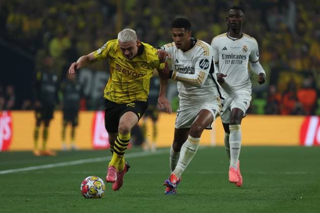 Real Madrid s Jude Bellingham (R) in action against Borussia Dortmund s Julian Ryerson (L) during the UEFA Champions League final soccer match between Borussia Dortmund and Real Madrid, in London, Britain, 01 June 2024. UEFA Champions League final - Borussia Dortmund vs Real Madrid !ACHTUNG: NUR REDAKTIONELLE NUTZUNG!  Copyright: xKikoxHuescax(es-ES)x GRAF2866 0492770360st