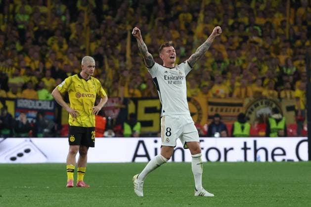 Real Madrid s German midfielder Toni Kroos celebrates the Madrid team s second goal during the UEFA Champions League final soccer match between Borussia Dortmund and Real Madrid, in London, Britain, 01 June 2024. UEFA Champions League final - Borussia Dortmund vs Real Madrid !ACHTUNG: NUR REDAKTIONELLE NUTZUNG!  Copyright: xKikoxHuescax(es-ES)x GRAF2913 20240601-55013753131_1