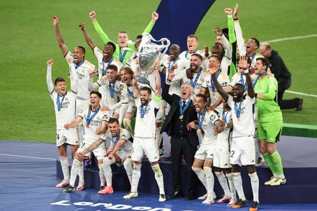 Real Madrid lift the Champions League trophy Borussia Dortmund v Real Madrid, UEFA Champions League, Final, Football, Wembley Stadium, London, UK - 01 June 2024 EDITORIAL USE ONLY No use with unauthorised audio, video, data, fixture lists, club league logos or live services. Online in-match use limited to 120 images, no video emulation. No use in betting, games or single club league player publications.  Copyright: xPaulxCurrie Shutterstockx 14516316et