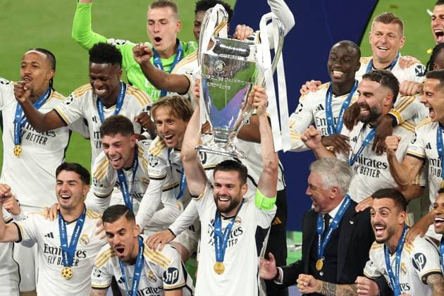 Real Madrid lift the Champions League trophy Borussia Dortmund v Real Madrid, UEFA Champions League, Final, Football, Wembley Stadium, London, UK - 01 June 2024 EDITORIAL USE ONLY No use with unauthorised audio, video, data, fixture lists, club league logos or live services. Online in-match use limited to 120 images, no video emulation. No use in betting, games or single club league player publications.  Copyright: xPaulxCurrie Shutterstockx 14516316fc