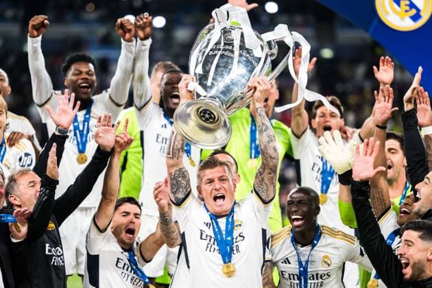 240601 Toni Kroos of Real Madrid celebrates after the UEFA Champions League final between Dortmund and Real Madrid on June 1, 2024 in London Photo Petter Arvidson BILDBYRAN kod PA PA0818 fotboll football soccer fotball champions league final dortmund real madrid bbeng bbauto jubel  Copyright: PETTERxARVIDSON BB240601PA230