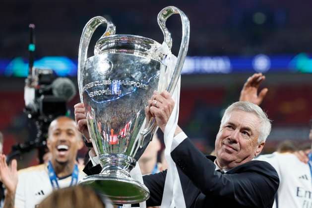 Borussia Dortmund v Real Madrid CF - UEFA Champions League Final 2023 24 Carlo Ancelotti Head Coach of Real Madrid CF celebrates with Europeran Cup after winning the UEFA Champions League 2023 24 final match between Borussia Dortmund and Real Madrid CF at Wembley Stadium on June 1, 2024 in London, England. London Wembley Stadium England United Kingdom Copyright: xRichardxSellers Sportsphoto APLx 14039655