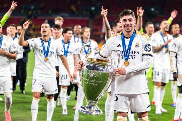 240601 Federico Valverde of Real Madrid celebrates after the UEFA Champions League final between Dortmund and Real Madrid on June 1, 2024 in London Photo Petter Arvidson BILDBYRAN kod PA PA0818 fotboll football soccer fotball champions league final dortmund real madrid bbeng bbauto jubel  Copyright: PETTERxARVIDSON BB240601PA236