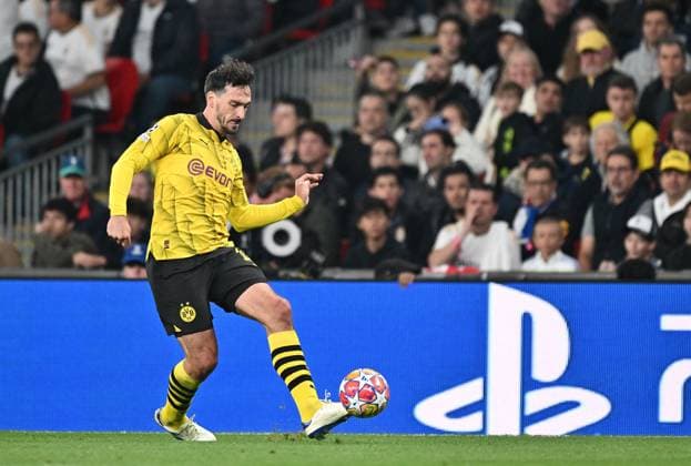 01 06 2024, xfux, Football UEFA Champions League Final 2024, Borussia Dortmund Real Madrid, emspor, v l Mats Hummels Borussia Dortmund DFL DFB REGULATIONS PROHIBIT ANY USE OF PHOTOGRAPHS as IMAGE SEQUENCES and or QUASI VIDEO London
