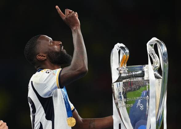 ENG: Borussia Dortmund v Real Madrid. UEFA Champions League 2023-2024. Final Antonio Rudiger of Real Madrid with the trophy during the UEFA Champions League Final match between Borussia Dortmund and Real Madrid played at Wembley Stadium on June 1, 2024 in London, England. kpng Copyright: xBaguxBlancox xPRESSINPHOTOx PS_240601_122
