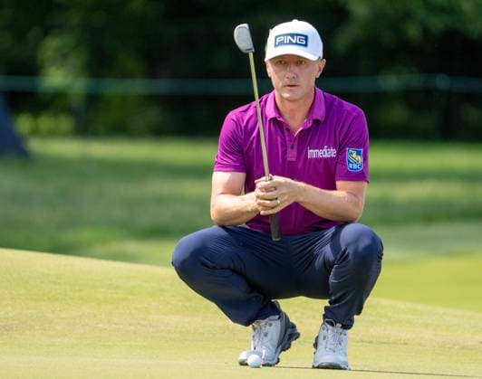 June 1, 2024, Hamilton, On, CANADA: Mackenzie Hughes, of Dundas, Ontario lines up a putt in the 3rd round of the Canadian Open in Hamilton on Saturday June 1, 2024. Canada News - June 1, 2024  - ZUMAc35_ 20240601_zaf_c35_123 Copyright: xFrankxGunnx