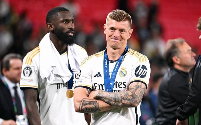 Football, Champions League Final, Season 2023 2024, Wembley Stadium London Bor Dortmund Real Madrid 0 2 Toni Kroos RMA and Antonio Rüdiger RMA after the end of the match Cheers, joy, action UEFA REGULATIONS PROHIBIT ANY USE OF PHOTOGRAPHS AS IMAGE SEQUENCES AND OR QUASI VIDEO