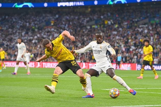 Marcel SABITZER Borussia Dortmund , action,duel against Ferland MENDI Real Madrid Football UEFA Champions League Final Borussia Dortmund Real Madrid on 01 06 2024, Wembley Staion