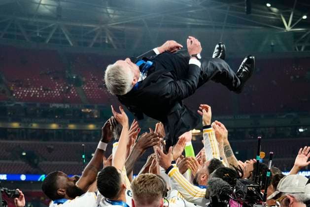 Borussia Dortmund v Real Madrid CF - UEFA Champions League Final 2023 24 Carlo Ancelotti head coach of Real Madrid celebrates victory after the UEFA Champions League 2023 24 final match between Borussia Dortmund v Real Madrid CF at Wembley Stadium on June 1, 2024 in London, England. London England United Kingdom  Copyright: xJosexBretonx originalFilename:breton-borussia240601_npXzz.jpg