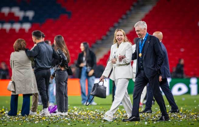 London, England. 01st Jun 2024. Trainer Carlo Ancelotti (Real) and his wife Mariann Barrena McClay Borussia Dortmund - Real Madrid Champions League Final 01.06.2024 *** London, England 01st Jun 2024 Coach Carlo Ancelotti Real and his wife Mariann Barrena McClay Borussia Dortmund Real Madrid Champions League Final 01 06 2024