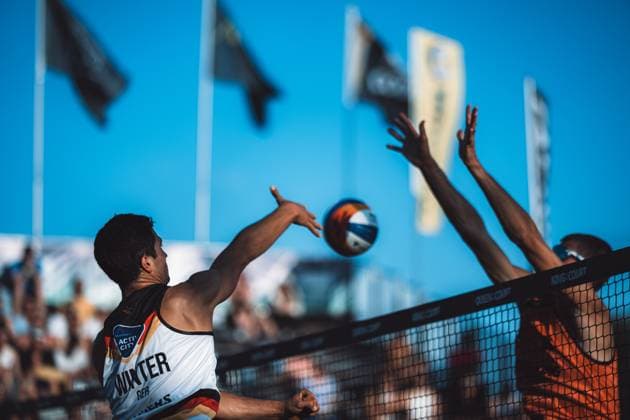 Beach Volleyball Men Queen and King of the Court Hamburg 01 06 2024 Sven Winter left hits past Mart Tiisaar right, EST Hamburg Active City Arena Heiligengeistf Hamburg Germany