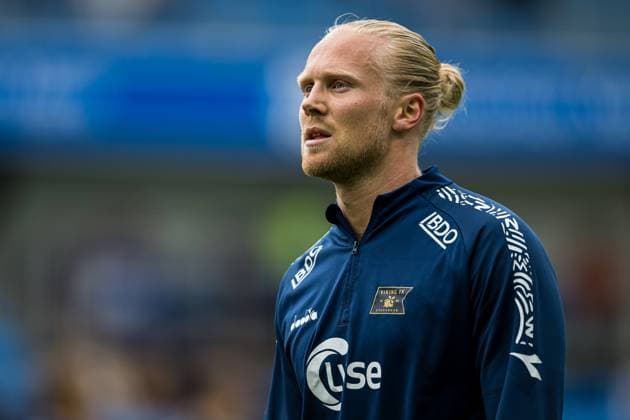 Eliteserien i fotball 2024 Molde Viking Molde 20240602 Vikings Lars Jorgen Salvesen for the Eliteserien football match between Molde and Viking at Aker Stadion Photo Marius Simensen NTB Molde Norway EDITORIAL USE ONLY RESTRICTED USE FOR BETTING COMPANIES  Copyright: xMariusxSimensenx xNTBx