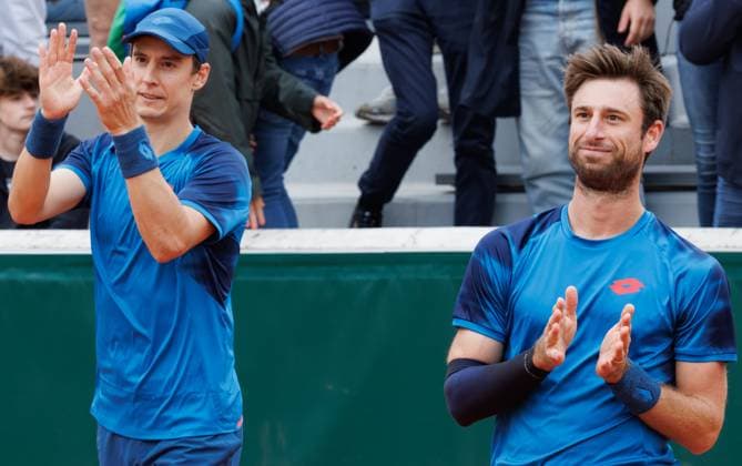 Belgian Joran Vliegen and Belgian Sander Gille pictured during a tennis match between Belgian pair Gille Vliegen and Australian-Russian pair Peers Safiullin, in the second round of the men s doubles, at the Roland Garros French Open tennis tournament, in Paris, France, Sunday 02 June 2024. This year s tournament takes place from 26 May to 09 June. BENOITxDOPPAGNE  x93832397x