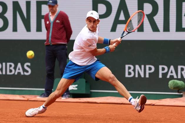 ROLAND GARROS 2024 Thierry Larret Maxppp. Tennis. Roland Garros 2024. Internationaux de France de tennis. Stade Roland Garros, Paris (75). Le 2 juin 2024. Court Suzanne Langlen : Matteo ARNALDI (ITA) vs Stefanos TSITSIPAS (GRE) PARIS (75) STADE ROLAND GARROS PARIS ILE DE FRANCE FRANCE  Copyright: xThierryxLarret MAXPPPxThierryxLarretx TL_20240602_0263 0492785024st