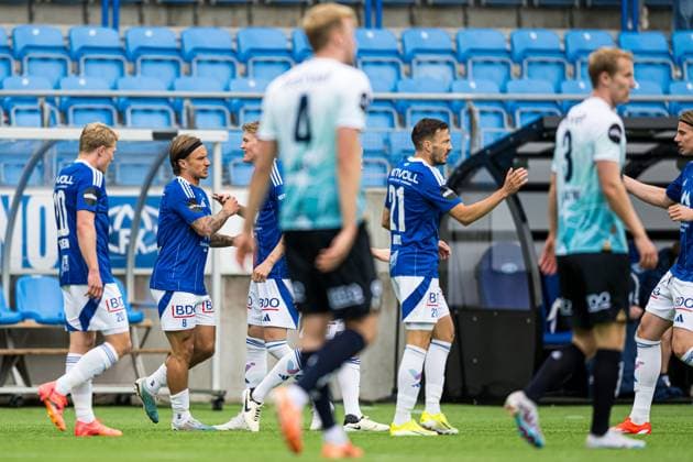 Eliteserien i fotball 2024 Molde Viking Molde 20240602 Moldes Fredrik Aasmundrud Gulbrandsen celebrates after scoring 1-0 during the Eliteserien football match between Molde and Viking at Aker Stadion Photo Marius Simensen NTB Molde Norge EDITORIAL USE ONLY RESTRICTED USE FOR BETTING COMPANIES  Copyright: xMariusxSimensenx xNTBx