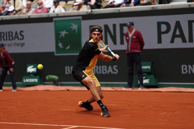 ROLAND GARROS PHOTOPQR LE PARISIEN Le Parisien Arnaud Journois ; PARIS ; 02 06 2024 ; TENNIS , ROLAND GARROS 2024 , 02 06 2024 Stefanos Tsitsipas vs Matteo Arnaldi PHOTO LE PARISIEN ARNAUD JOURNOIS June 2nd 2024 Roland Garros french open PARIS France  Copyright: xPHOTOPQR LExPARISIEN MAXPPPxLexParisienx xArnaudxJournoisx 20240602LPA2540 20240602LPA2540