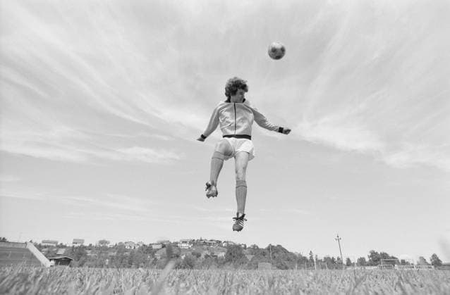 Aktuell 25-4-1973 : Fotball-bohemen fra Lillestrom bilde 0044 Aktuell 25-4-1973 : Fotball-bohemen fra Lillestrom Tom Lund fra Lillestrom er et av vare storste fotball-talenter, men han har ogsa til tider vaert et fotball-problembarn. Etter suksessen mot Irland satser na 22-aringen for fullt pa landslaget og pa a spille sitt lag Lillestrom Sportsklubb opp i 2. divisjon. Foto: Ivar Aaserud Aktuell NTB ***FOTO IKKE BILDEBEHANDLET*** This image text is auto translated Lillestrom Norge EDITORIAL USE ONLY. RESTRICTED USE FOR BETTING COMPANIES Ref:_SPO0491559443st.jpg *** News 25 4 1973 Football bohemian from Lillestrom photo 0044 News 25 4 1973 Football bohemian from Lillestrom Tom Lund from Lillestrom is one of our greatest football talents, but he has also at times been a football problem child After the success against Ireland, the now 22-year-old is fully committed to the national team and to playing his team Lillestrom Sportsklubb up in the 2nd division Photo Ivar Aaserud Aktuell NTB Photo not processed This image text is auto translated Lillestrom Norge EDITORIAL USE ONLY RESTRICTED USE FOR BETTING COMPANIES  Copyright: xIvarxAaserudx xNTBxpremiumx