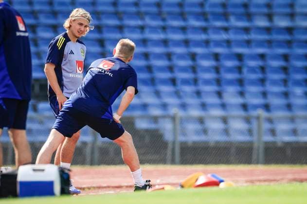 MALMÖ, SWEDEN 20240602 Sebastian Nanasi as the mens national soccer team trains at Eleda Stadium in Malmö ahead of the international match against Denmark on Wednesday, June 5 in Copenhagen MALMÖ SWEDEN x10600x  Copyright: xAndreasxHillergren TTx TRÄNING INFÖR LANDSKAMP DANMARK-SVERIGE