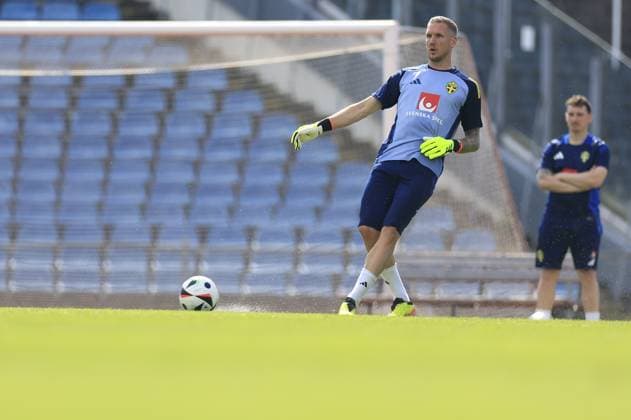 MALMÖ, SWEDEN 20240602 Goalkeeper Robin Olsen during the national teams training at Eleda Stadium in Malmö before the national match against Denmark on Wednesday, June 5 in Copenhagen MALMÖ SWEDEN x10600x  Copyright: xAndreasxHillergren TTx TRÄNING INFÖR LANDSKAMP DANMARK-SVERIGE