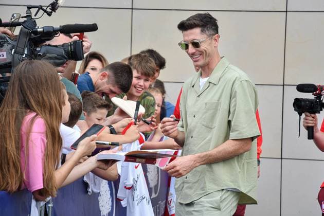 2024.06.02 Warszawa pilka nozna reprezentacja Polski Przyjazd reprezentacji Polski N z Robert Lewandowski Foto Pawel Bejnarowicz PressFocus 2024.06.02 Warszawa Football - Polish national team, Nationalteam Przyjazd reprezentacji Polski Robert Lewandowski Credit: Pawel Bejnarowicz PressFocus NEWSPIX.PL --- Newspix.pl  20240602PB1314