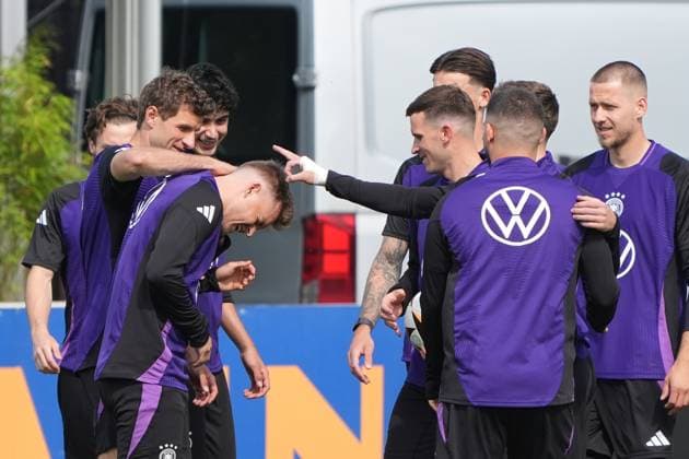Maximilian Mittelstädt Germany Germany is snipped on the ear Herzo Base 02 06 2024 Training Germany, Home Ground World of Adidas, Herzogenaurach