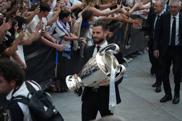 Sport Bilder des Tages Real Madrid players during the celebration of Real Madrid football club s 15th Cahampion League victory at the Plaza de Cibeles in Madrid. June 2 nd 2024 Cordon Press 