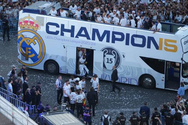 Real Madrid players during the celebration of Real Madrid football club s 15th Cahampion League victory at the Plaza de Cibeles in Madrid. June 2 nd 2024 Cordon Press 