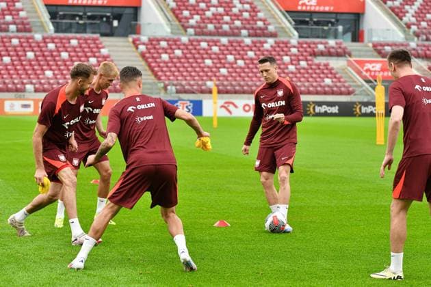 2024.06.03 Warszawa pilka nozna reprezentacja Polski PoniedziaÅ‚kowy trening reprezentacji Polski N z Piotr Zielinski Foto Pawel Bejnarowicz PressFocus 2024.06.03 Warszawa Football - Polish national team, Nationalteam PoniedziaÅ‚kowy trening reprezentacji Polski Piotr Zielinski Credit: Pawel Bejnarowicz PressFocus NEWSPIX.PL --- Newspix.pl  20240603PB2056