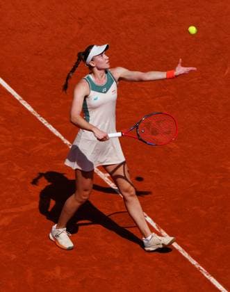Elena Rybakina in fourth round action French Open Tennis, Day 9, Tennis, Roland Garros, Paris, France - 03 June 2024  Copyright: xJavierxGarcia Shutterstockx 14519129w