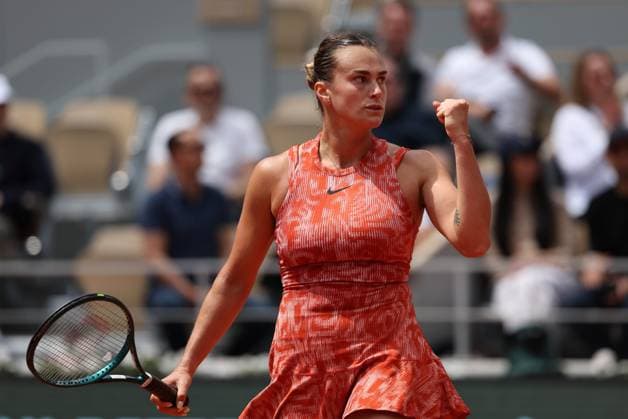 Sport Bilder des Tages ROLAND GARROS 2024 Thierry Larret Maxppp. Tennis. Roland Garros 2024. Internationaux de France de tennis. Stade Roland Garros, Paris (75). Le 2 juin 2024. Court Philippe Chatrier : Emma NAVARRO (USA vs Aryna SABALENKA (RUS) PARIS (75) STADE ROLAND GARROS PARIS ILE DE FRANCE FRANCE  Copyright: xThierryxLarret MAXPPPxThierryxLarretx TL_20240603_0135 0492810555st