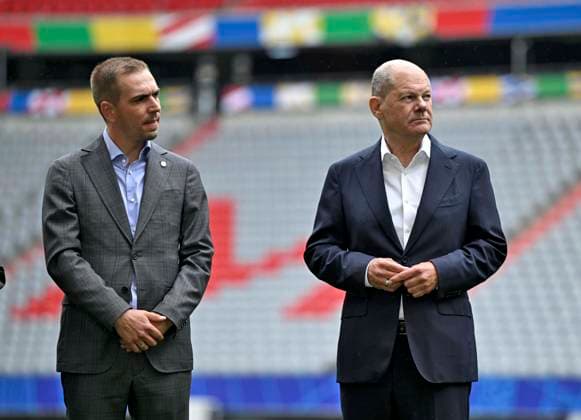 EURO 2024, Chancellor Scholz visits the Allianz Arena in Munich