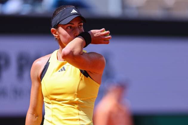 2024.06.03 Paryz Tenis French Open Roland Garros 2024 Elina Avanesyan - Jasmine Paolini N Z Elina Avanesyan Foto Pawel Andrachiewicz PressFocus 2024.06.03 Paris Tennis French Open Roland Garros 2024 Elina Avanesyan - Jasmine Paolini Elina Avanesyan Photo Pawel Andrachiewicz PressFocus NEWSPIX.PL --- Newspix.pl  20240603_PF_PA062