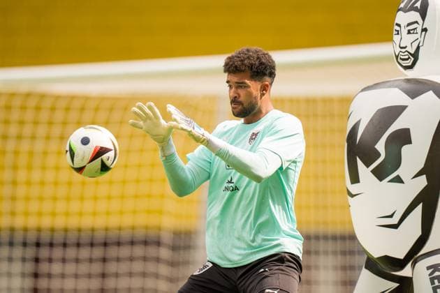 SOCCER - AUT vs SRB, test match VIENNA,AUSTRIA,03.JUN.24 - SOCCER - OEFB International Friendly, Länderspiel, Nationalmannschaft match, Austria vs Serbia, preview, training Team AUT. Image shows Tobias Lawal (AUT).  GEPAxpictures xJohannesxFriedl