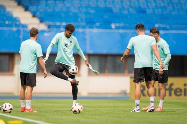 SOCCER - AUT vs SRB, test match VIENNA,AUSTRIA,03.JUN.24 - SOCCER - OEFB International Friendly, Länderspiel, Nationalmannschaft match, Austria vs Serbia, preview, training Team AUT. Image shows Tobias Lawal (AUT).  GEPAxpictures xJohannesxFriedl