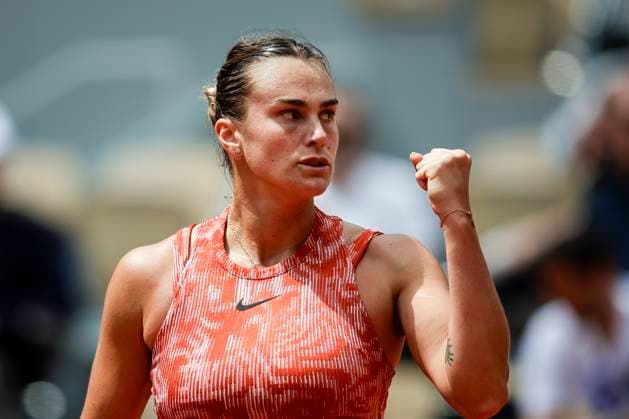 Aryna Sabalenka celebrates a set win against Emma Navarro of United States during Women™s Single Round of 16 of 2024 French Open Day 9 at Roland Garros on June 3, 2024 in Paris, France Photo by JustPictures Paris Roland Garros France Copyright: x x2024xEurasiaxSportxImagesx jp-en-EuSpIm-AB4_Roland_Garros_03Jun2024_PR058