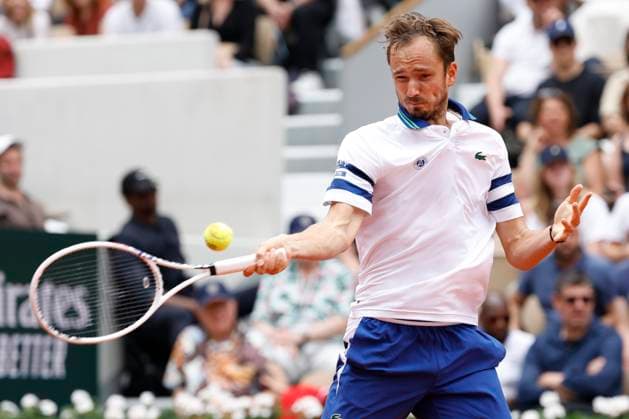 June 3, 2024, Paris, Paris, France: June 3, 2024, Paris, Paris, France: Novak Daniil Medvedev (â€) in action during the tennis Grand Slam of Roland Garros 2024, day 9, match between Alex De Minaur (AUS) and Daniil Medvedev (â€) at Roland Garros Stadium - on jjune 3 2024.Paris - France Paris France - ZUMAb253 20240603_zsp_b253_034 Copyright: xLoicxBaratouxx