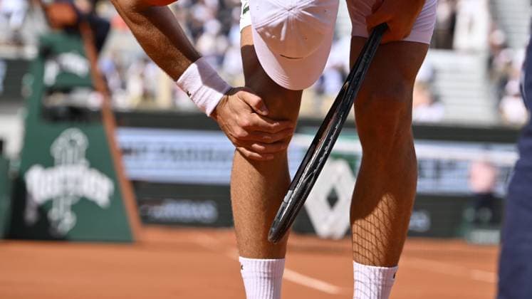 Tennis : Roland Garros 2024 - France - Novak Djokovic blessure - Serbie Tennis : Roland Garros 2024 - France - 03 06 2024 ChrysleneCaillaud Panoramic 