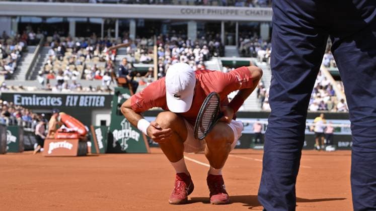 Tennis : Roland Garros 2024 - France - Novak Djokovic blessure - Serbie Tennis : Roland Garros 2024 - France - 03 06 2024 ChrysleneCaillaud Panoramic 