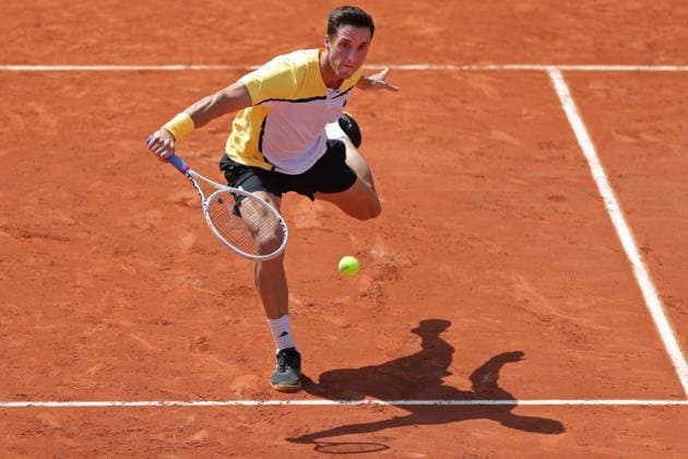 3rd June 2024; Roland Garros, Paris, France; 2024 French Open Tennis tournament, Day 9; Joe Salisbury in doubles action against Barrere and Pouille (fra)  ActionPlus12650649 JonxBromley