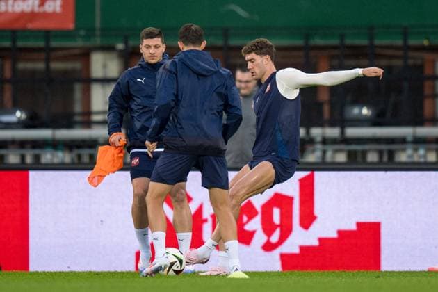 SOCCER - AUT vs SRB, test match VIENNA,AUSTRIA,03.JUN.24 - SOCCER - OEFB International Friendly, Länderspiel, Nationalmannschaft match, Austria vs Serbia, preview, training Team SRB. Image shows Dusan Vlahovic (SRB).  GEPAxpictures xJohannesxFriedl