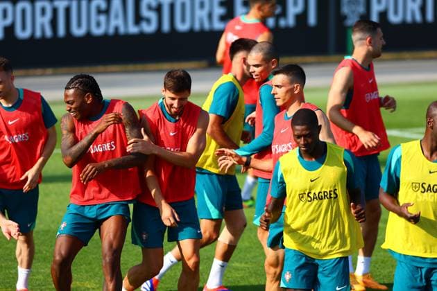Portugal national football team, Selecao, Training 03 06 2024,warm up, Preparation for the European Championship 2024 , Loose training Copyright: FernandoxSoares