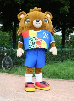 Leipzig, 03 06 2024, Völkerschlachtdenkmal, Football, UEFA Euro 2024, Host City Leipzig , Unveiling Spectacular for UEFA EURO 2024 at the Völkerschlachtdenkmal , In photo EM mascot Albärt Albaert , For editorial use only Only editorial use , Picture Point
